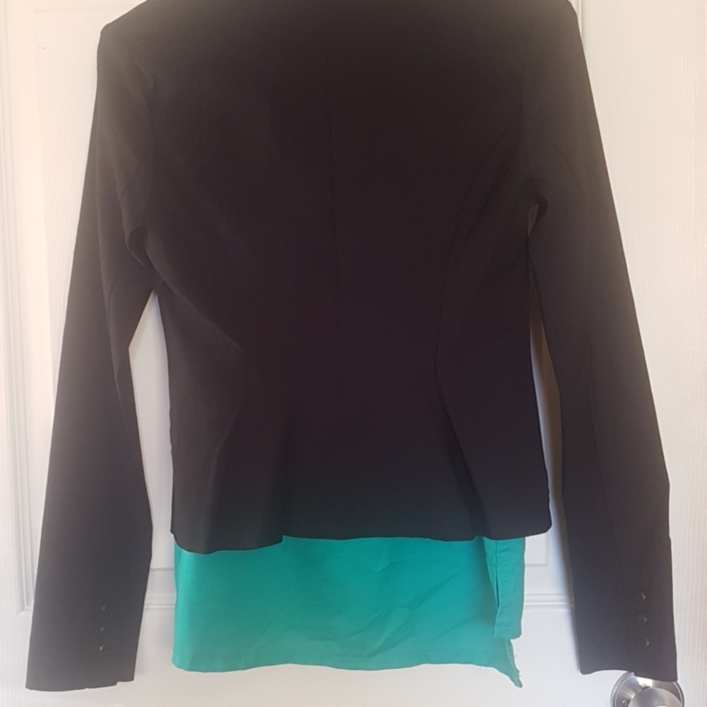 Blazer - Picture 3 of 4